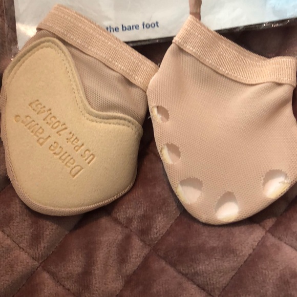 Original Dance Paws - Picture 1 of 2